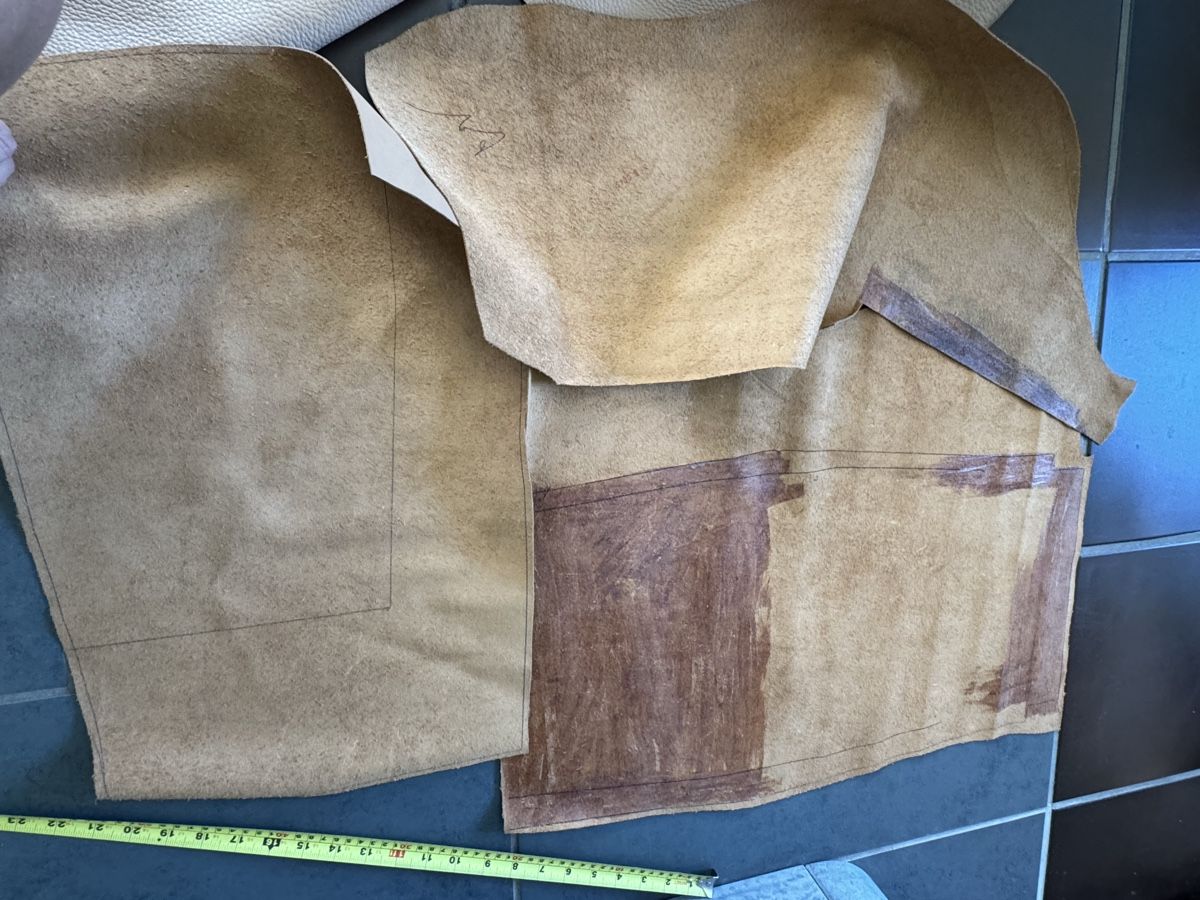 Stoffe: Beige Lederreste Restes de cuir beige – Neu (gemäss Beschreibung) aus Veyras von ValClasse 7