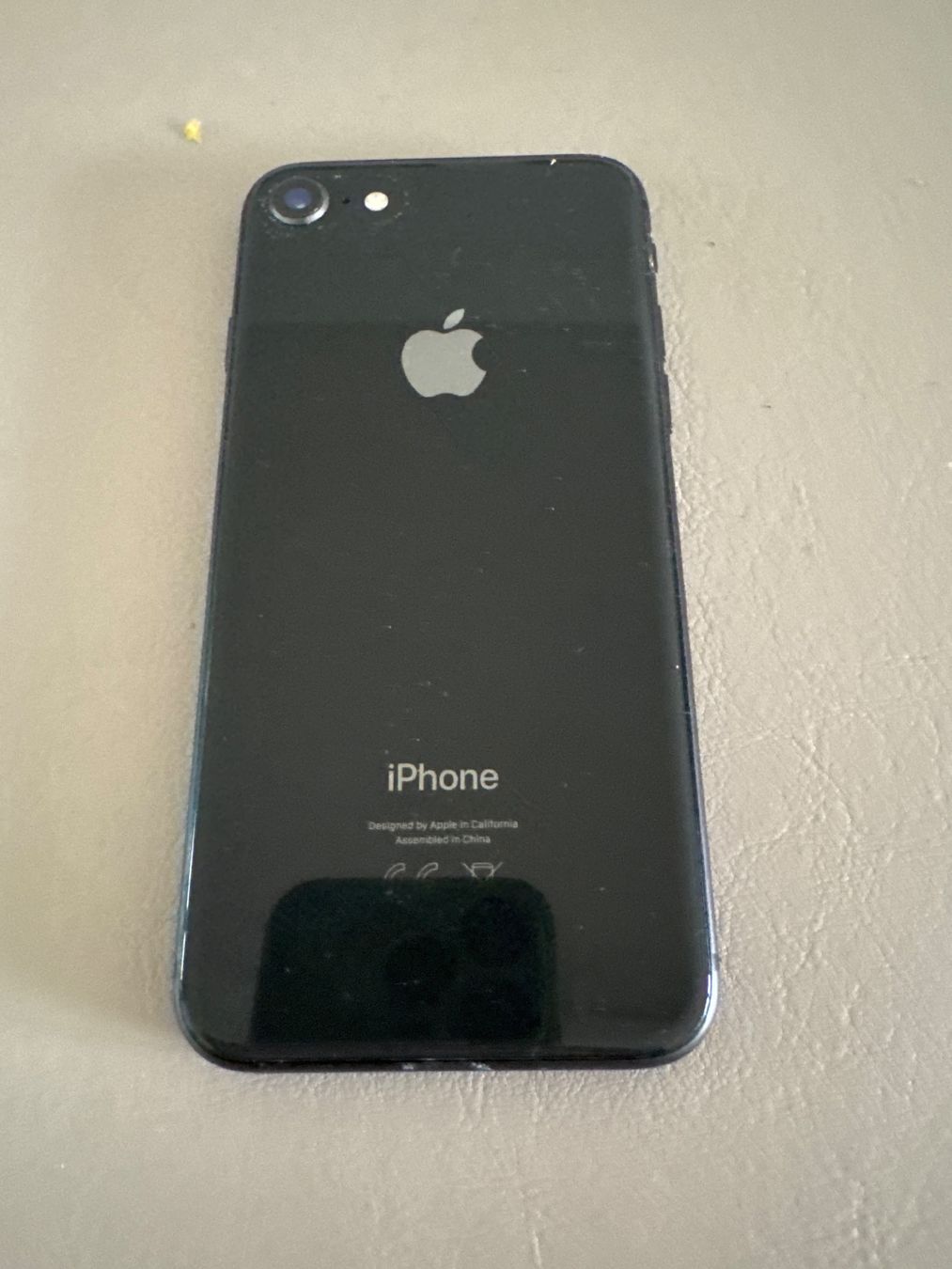 Apple Portables: iPhone 8 – Défectueux à Adliswil par Busys 1