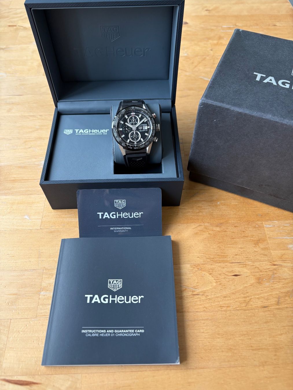 Tag Heuer Montres: Tag Heuer Carrera Heuer 01 Fullset – D'occasion à Birsfelden par Mynos 1