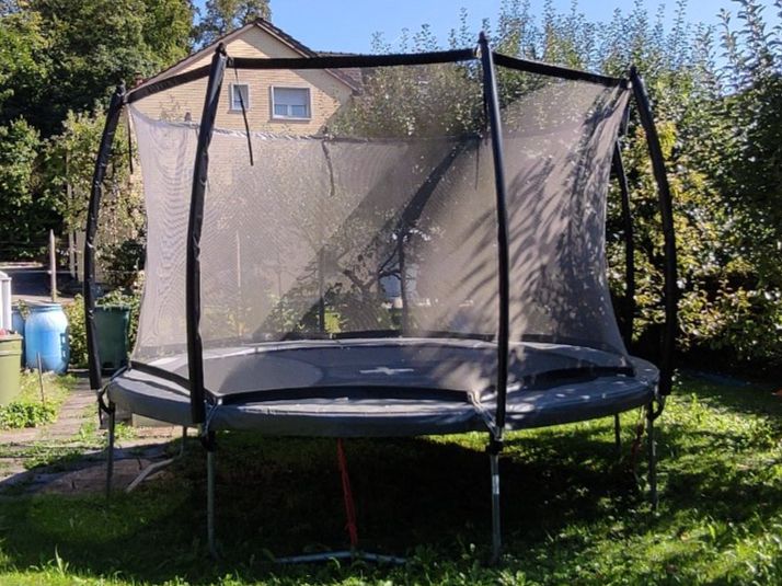 Titan Trampoline: Trampolin von Titan – Gebraucht aus Rüti ZH von Yves852 1