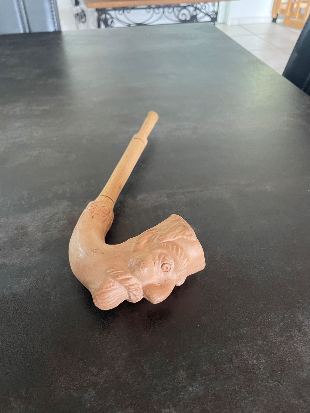 Pipe & Accessori: Ancienne Pipe Visage Sculpté bois et Terre Cuite – Usato da Vallamand venduto da Bricbracbroc82