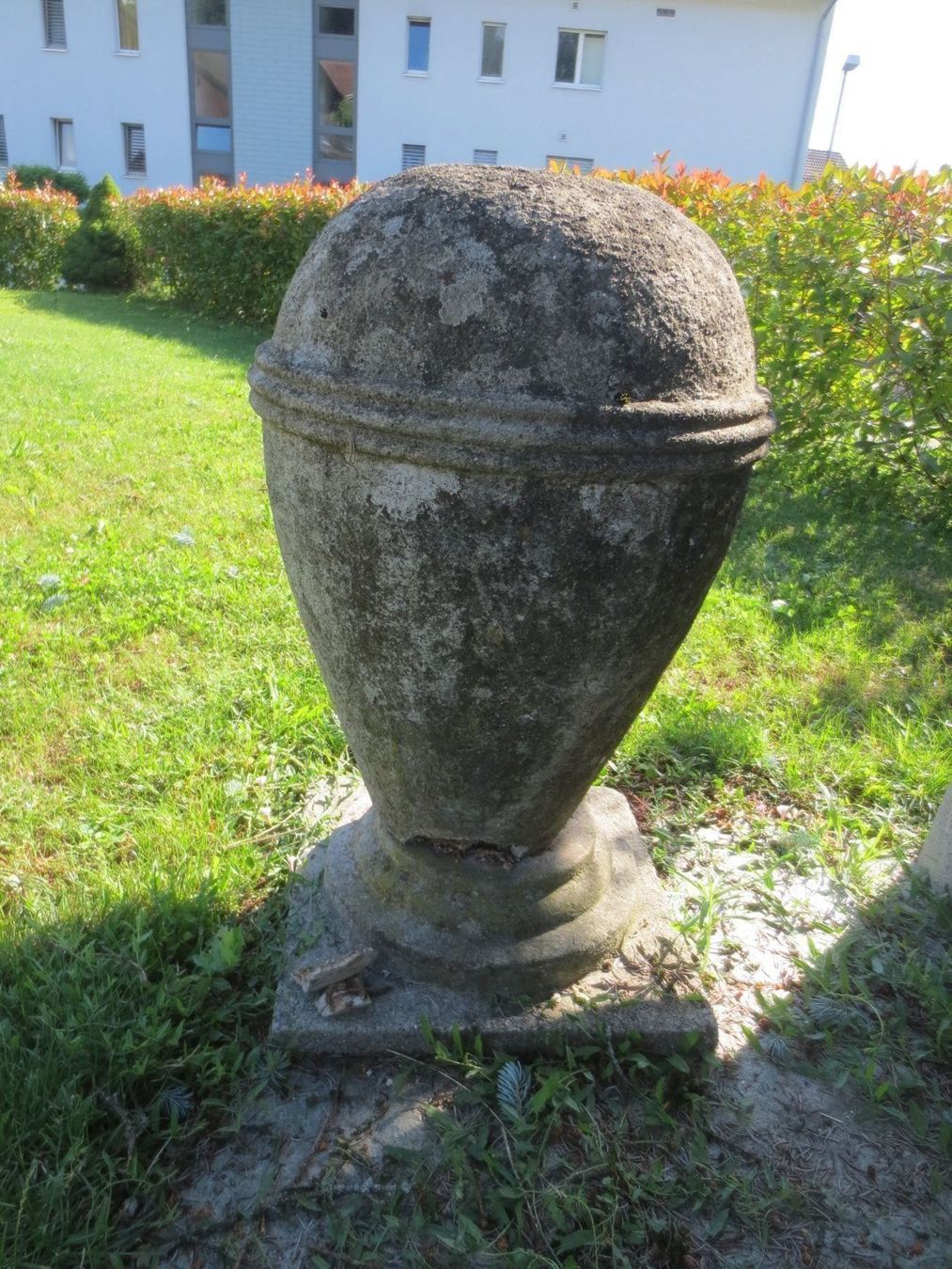 Sculture & Statue: Antike Amphore garantiert einzig. Stück – Difettoso da Männedorf venduto da Livingston