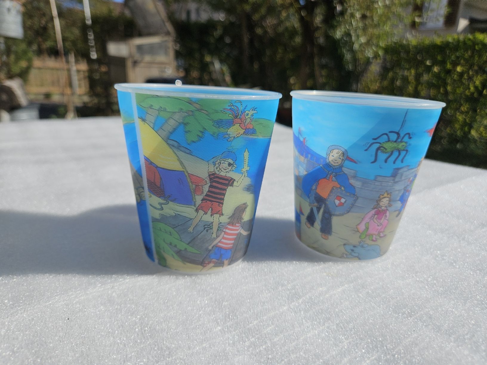 Ikea Contenitori & Simili: 4 IKEA Kinderbecher Kunststoff mit Wackelbildern – Usato da Wettingen venduto da Sk8ertomda 3