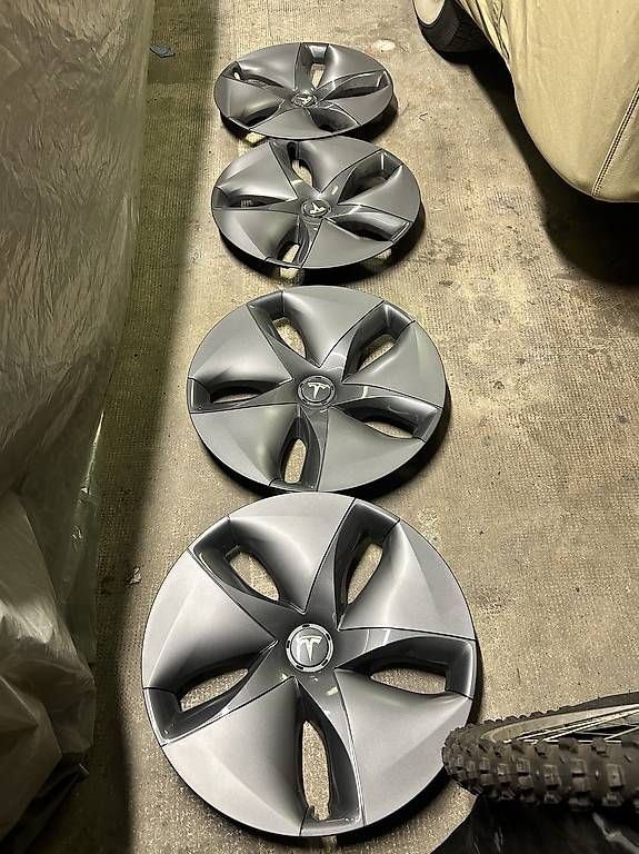 Pneus & Roues: Jantes Tesla Aero – D'occasion à Plan-les-Ouates par Michael8180 2