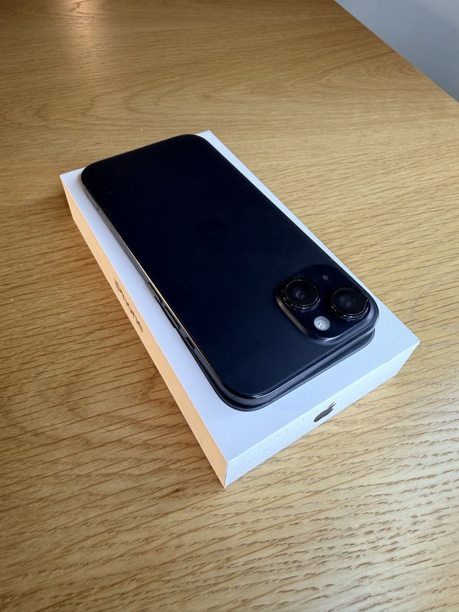 Apple Handys / Smartphones: Funktioniert Einwandfrei / IPhone 15 / 256 GB – Gebraucht aus Kirchberg BE von Vintagechillemi 7