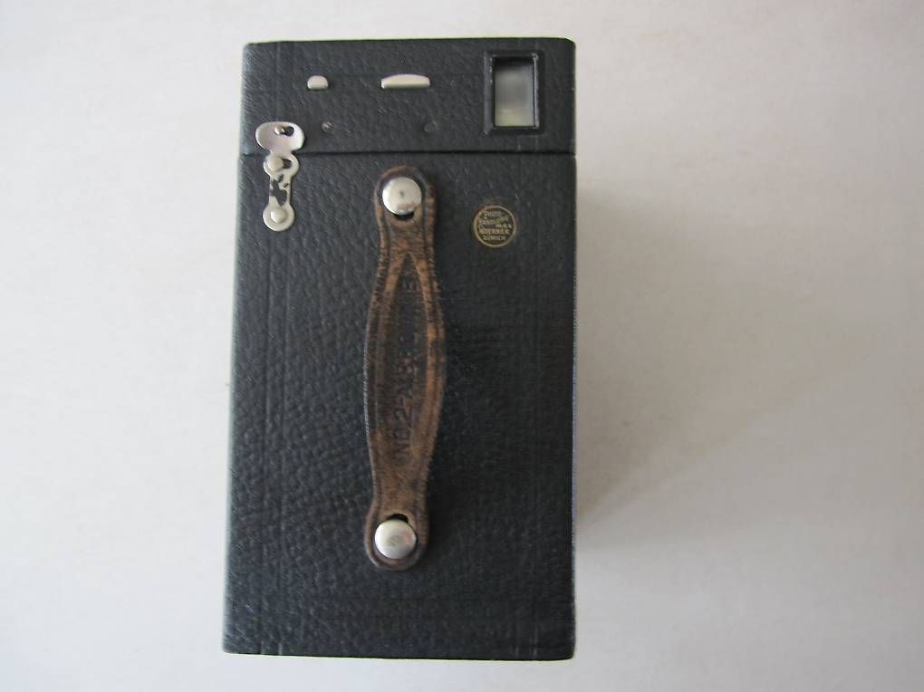 Kodak Kamera: Antike Kodak Brownie No 2-A, Boxkamera – Gebraucht aus Horgen von sarahbuechler01 1