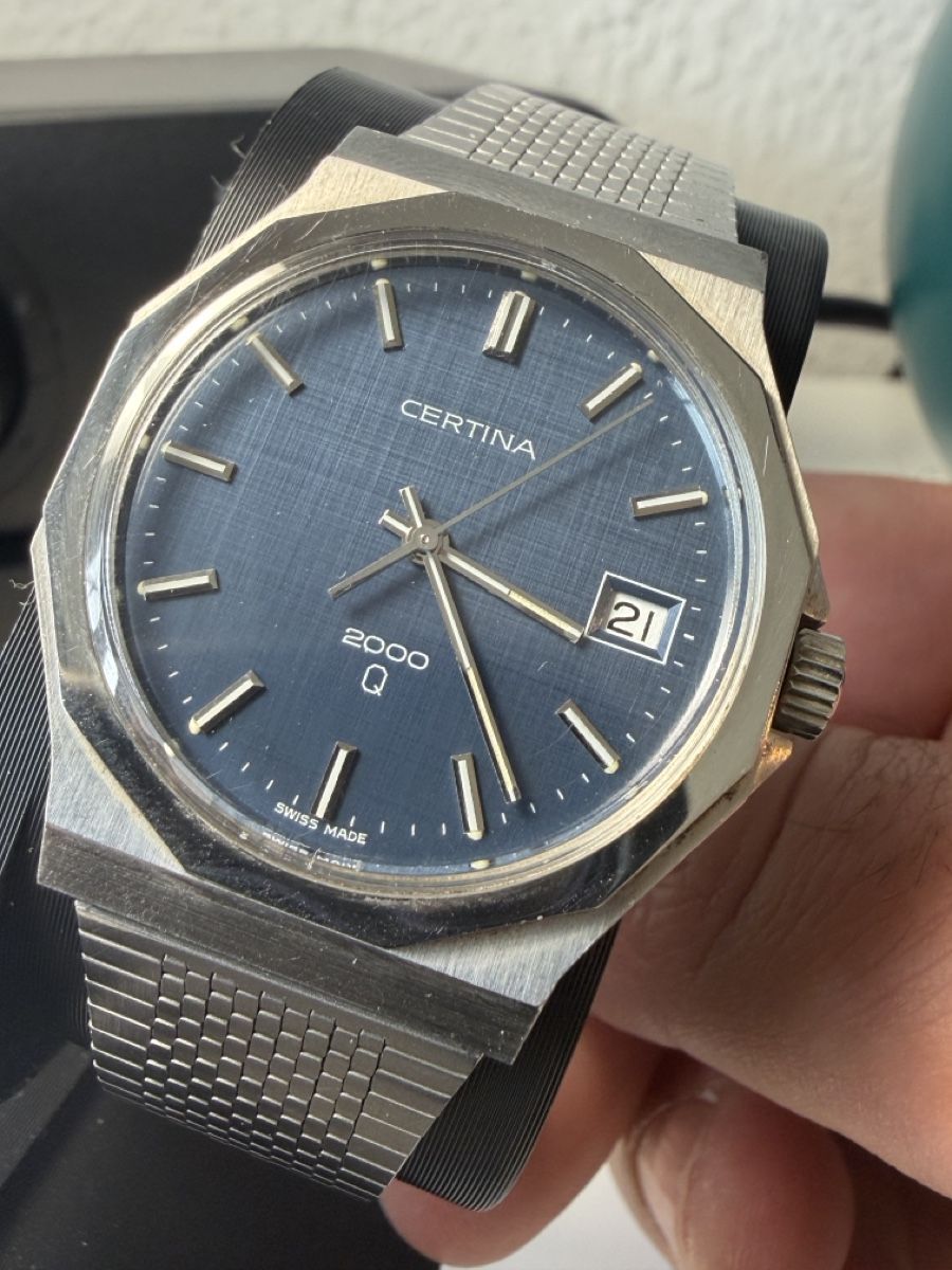 Certina Orologi: Certina Q2000 Quartz Uhr textured dial – Usato da Zürich venduto da Rocola26 2