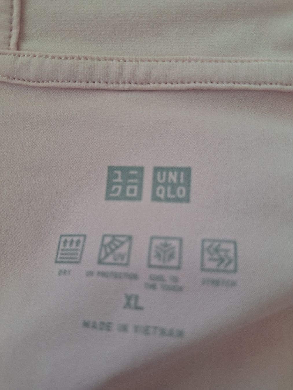 Uniqlo Giacche: Uniqlo Jacke XL – Nuovo e nell'imballaggio originale da Lenzburg venduto da Actiline 2