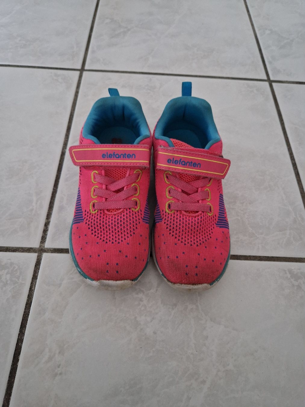 Elefanten Scarpe per ragazze: Turnschuhe Marke Elefanten Grösse 30 – Usato da Aarburg venduto da augenschmaus8