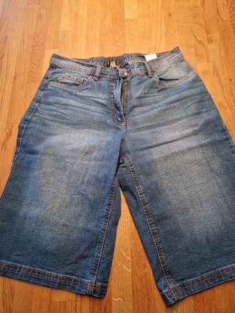 Jeanshose kurz Gr.42