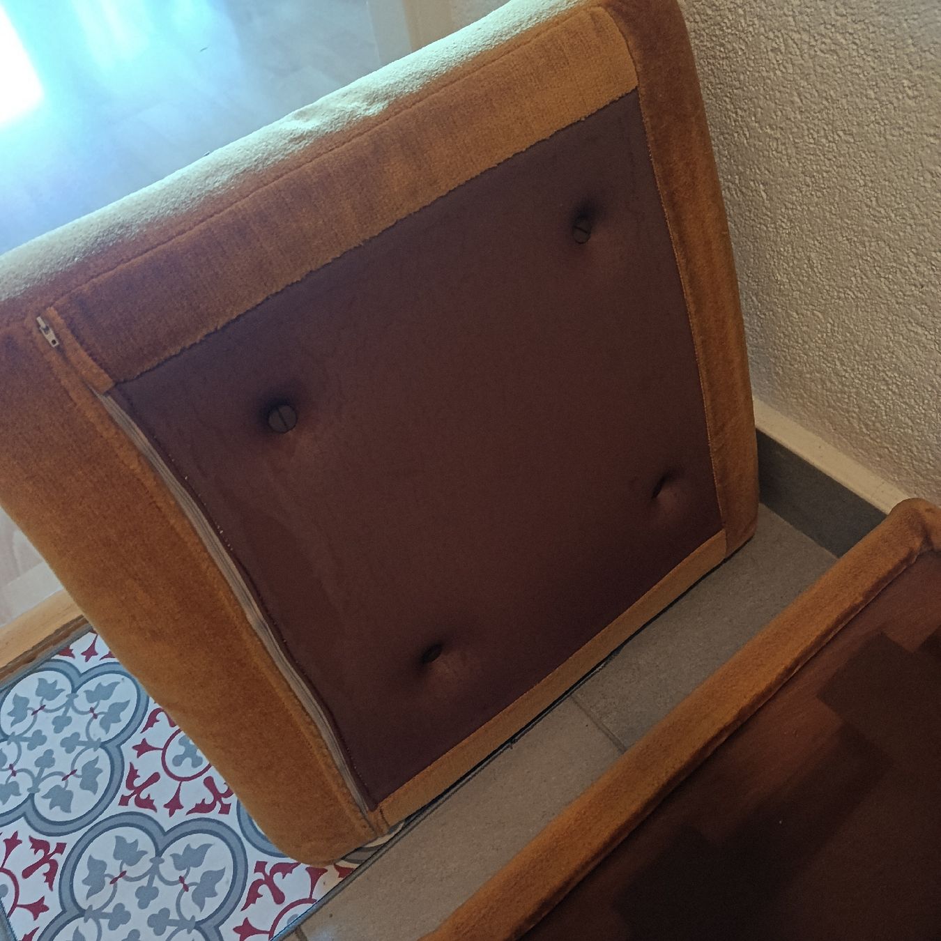 Sgabelli: pouf  en velour – Usato da La chaux de fonds venduto da ton_79f7 3