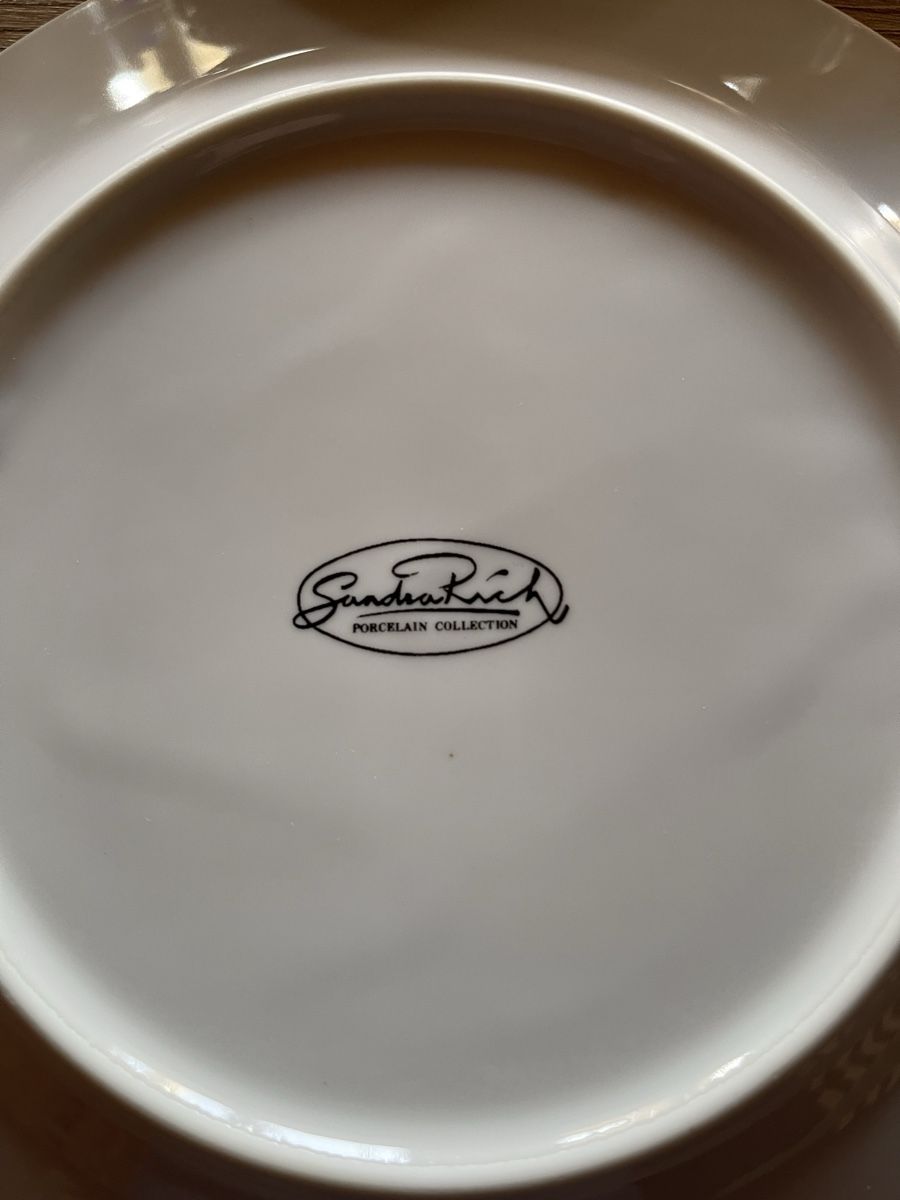 Set di piatti: Kaffeegeschirr Sandra Rich – Usato da Fahrni b. Thun venduto da ams_56jv 2