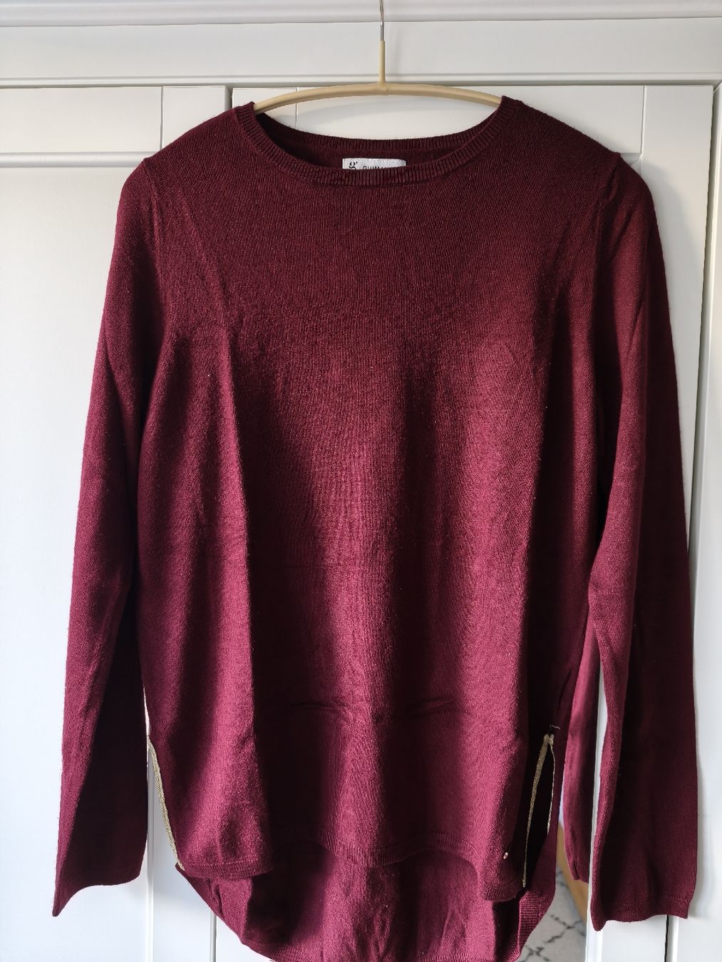 Maglioni & Felpe: Humanos bordeaux sweater, size S – Usato da Zürich venduto da nir_n9jc
