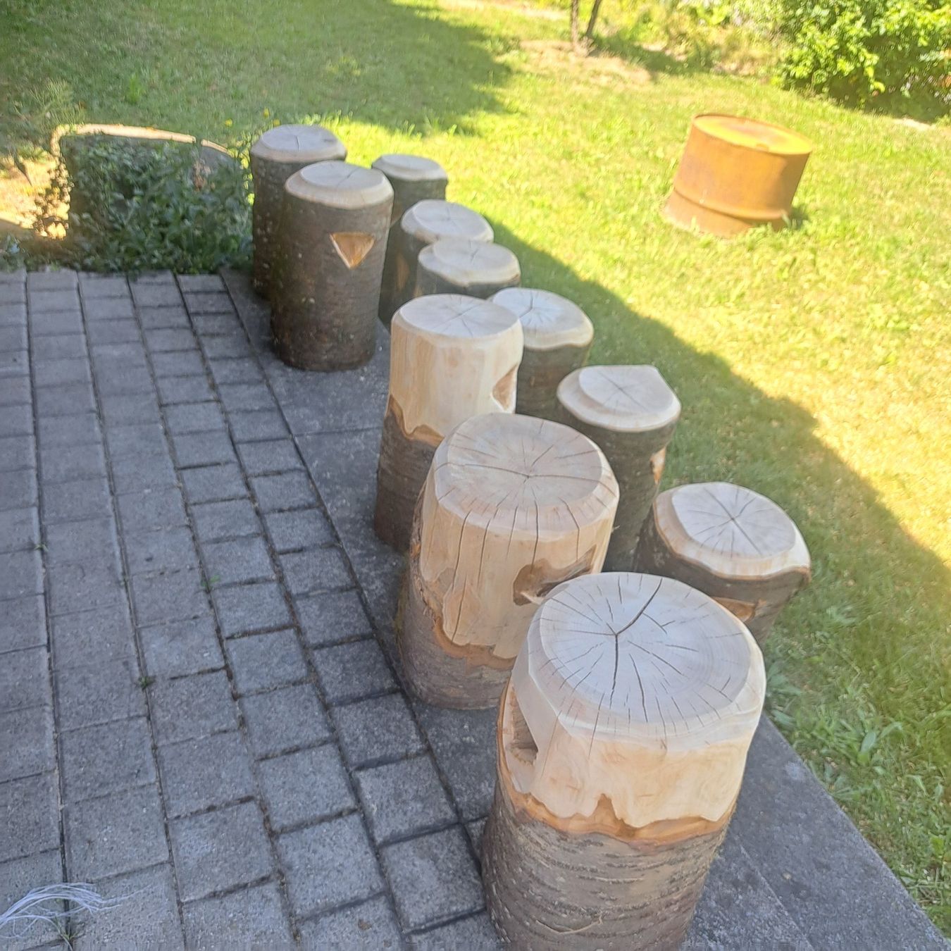 Tabourets: rundholz hocker kirschbaum – Neuf (Voir description) à Benzenschwil par 007tinu 4