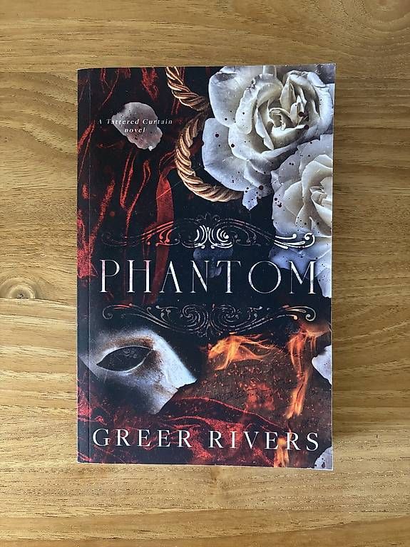 Bücher: Phantom von Greer Rivers – Gebraucht aus Biel-Benken BL von frauvomfluss