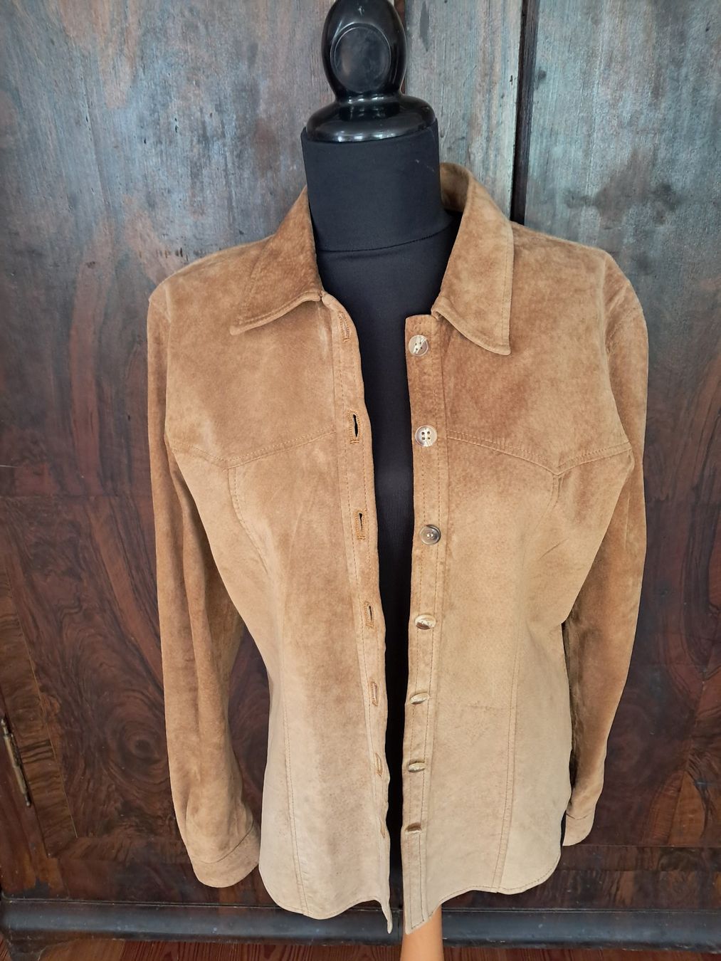 Camicie: Leonardo . Lederhemd . Beige . 38 . – Usato da Leuggelbach venduto da schmetterlings-fee 2