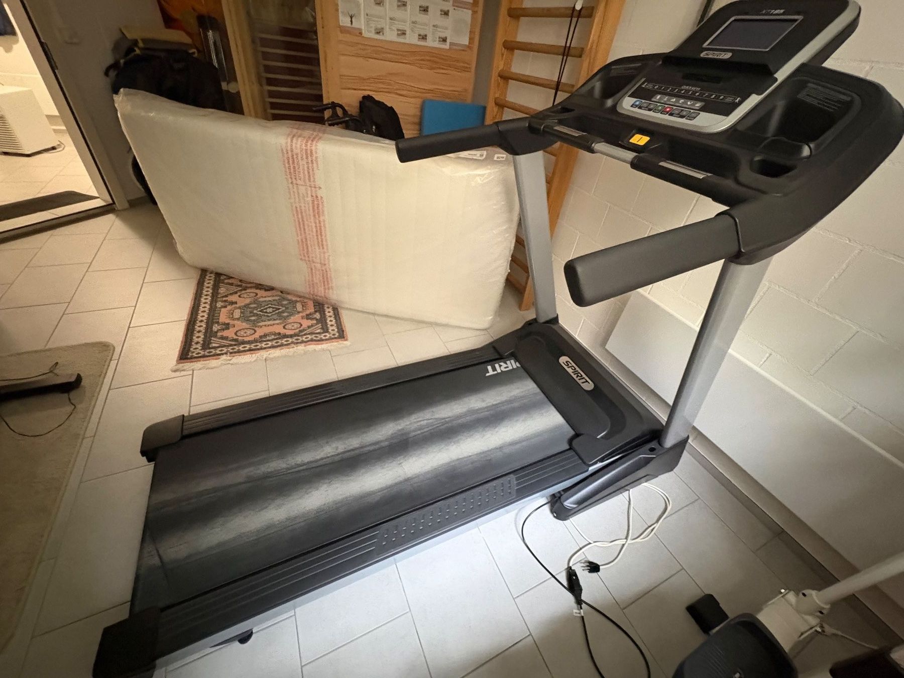 Hometrainer: SPIRIT XT185 Laufband – Usato da Zuzwil SG venduto da Zibu-3 3