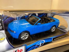 2010 Ford Mustang GT Convertible 1/18 no Greenlight