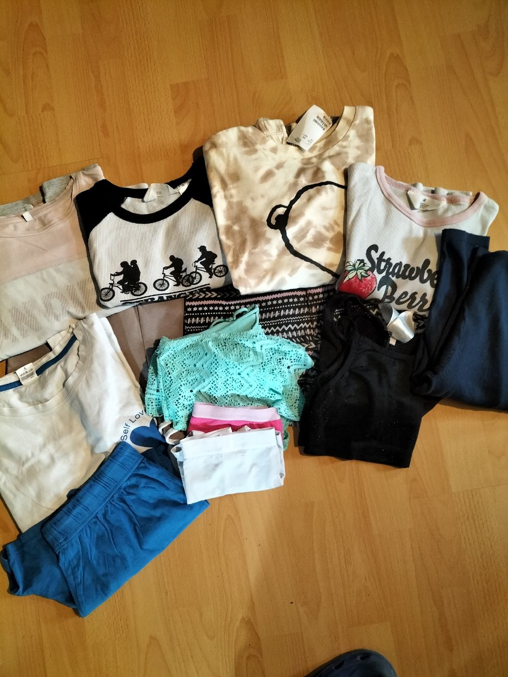 Lotti & Set di vestiti: Sommer-Kleiderpaket Mädchen Gr.   176 – Usato da Oberriet SG venduto da elternbabykind
