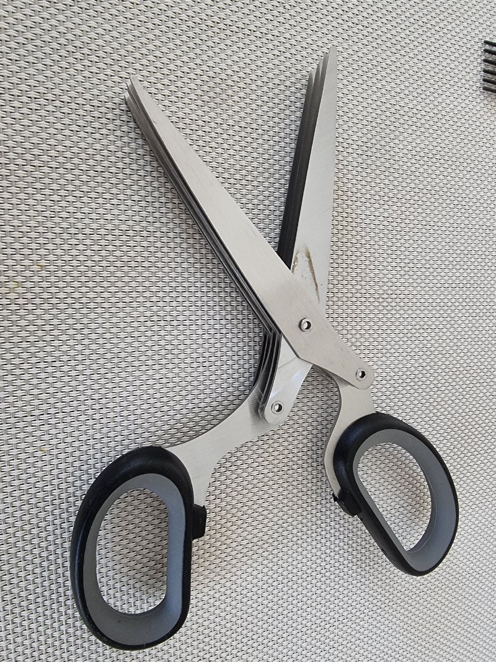 Elettrodomestici da cucina: GEFU Kräuterschere Cutare – Usato da Zumikon venduto da chv_w96q 4
