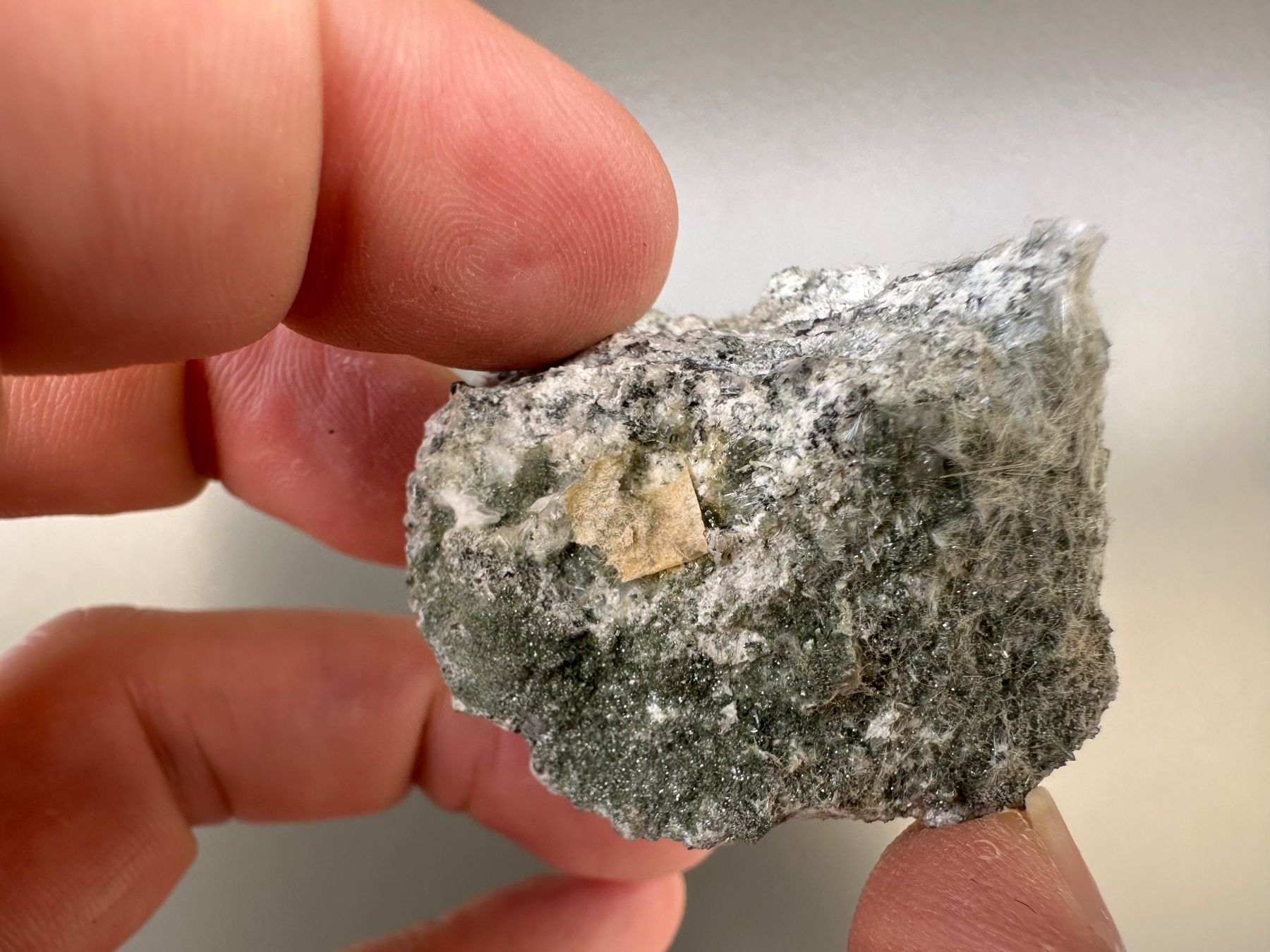 Mineralien & Heilsteine: Amiant Val Cavrein – Gebraucht aus Oberuzwil von Crystall0 3