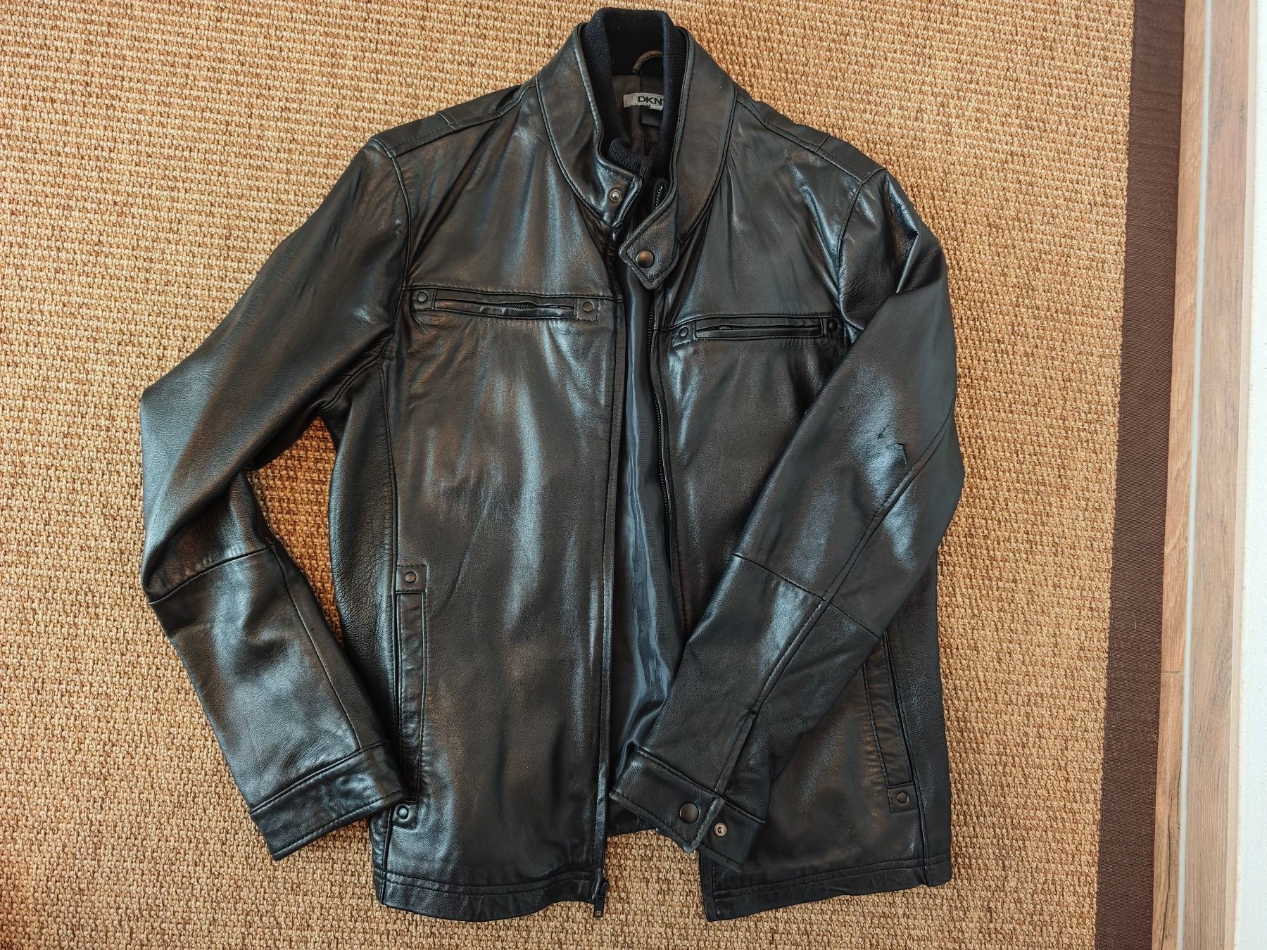 DKNY Giacche: DKNY Herren Lederjacke Schwarz, Grösse M – Usato da Thundorf venduto da Napsty