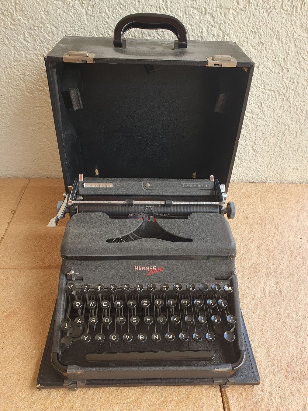 Hermès Macchine da scrivere: Schreibmaschine Hermes 2000 – Usato da Therwil venduto da ste_ka