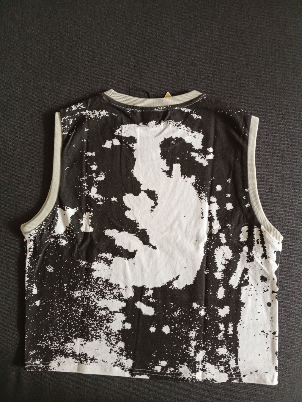 T-Shirts: Tank-Top Carpet white/ Large – Gebraucht aus Villars-sur-Glâne von dadj01 1