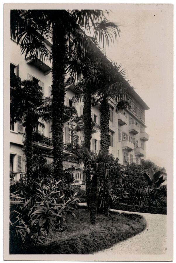Cartoline postali: Locarno, Hotel Reber au Lac, circolata 1930 – Usato da Frauenfeld venduto da POML