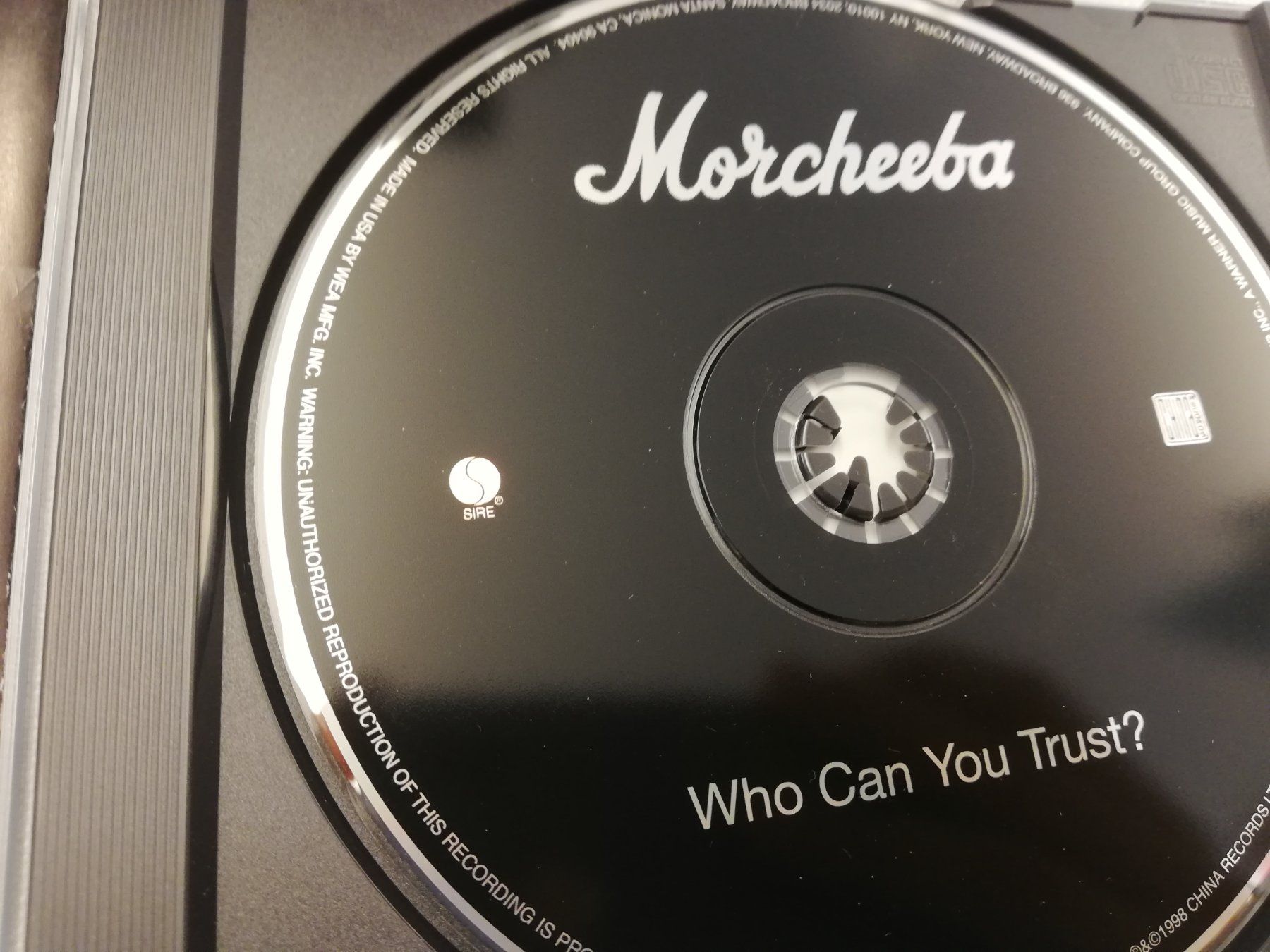 CD: MORCHEEBA - WHO CAN YOU TRUST? / BEATS & B-SIDES – Usato da Bern venduto da Vinylsound.ch 4
