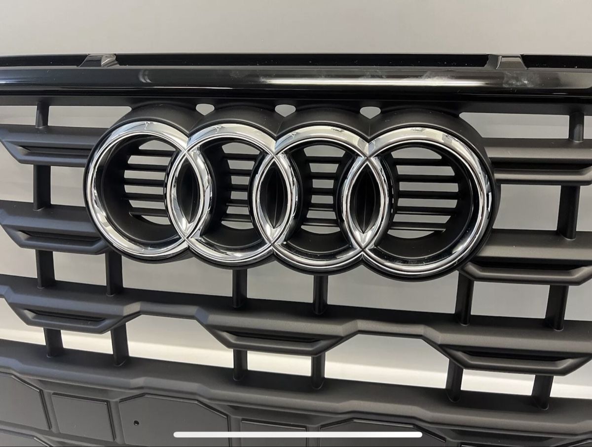 Audi Accessori per altri veicoli: Audi Q2 Kühlergrill ab 2020 – Nuovo (secondo la descrizione) da Gerlafingen venduto da luc_27xh 6