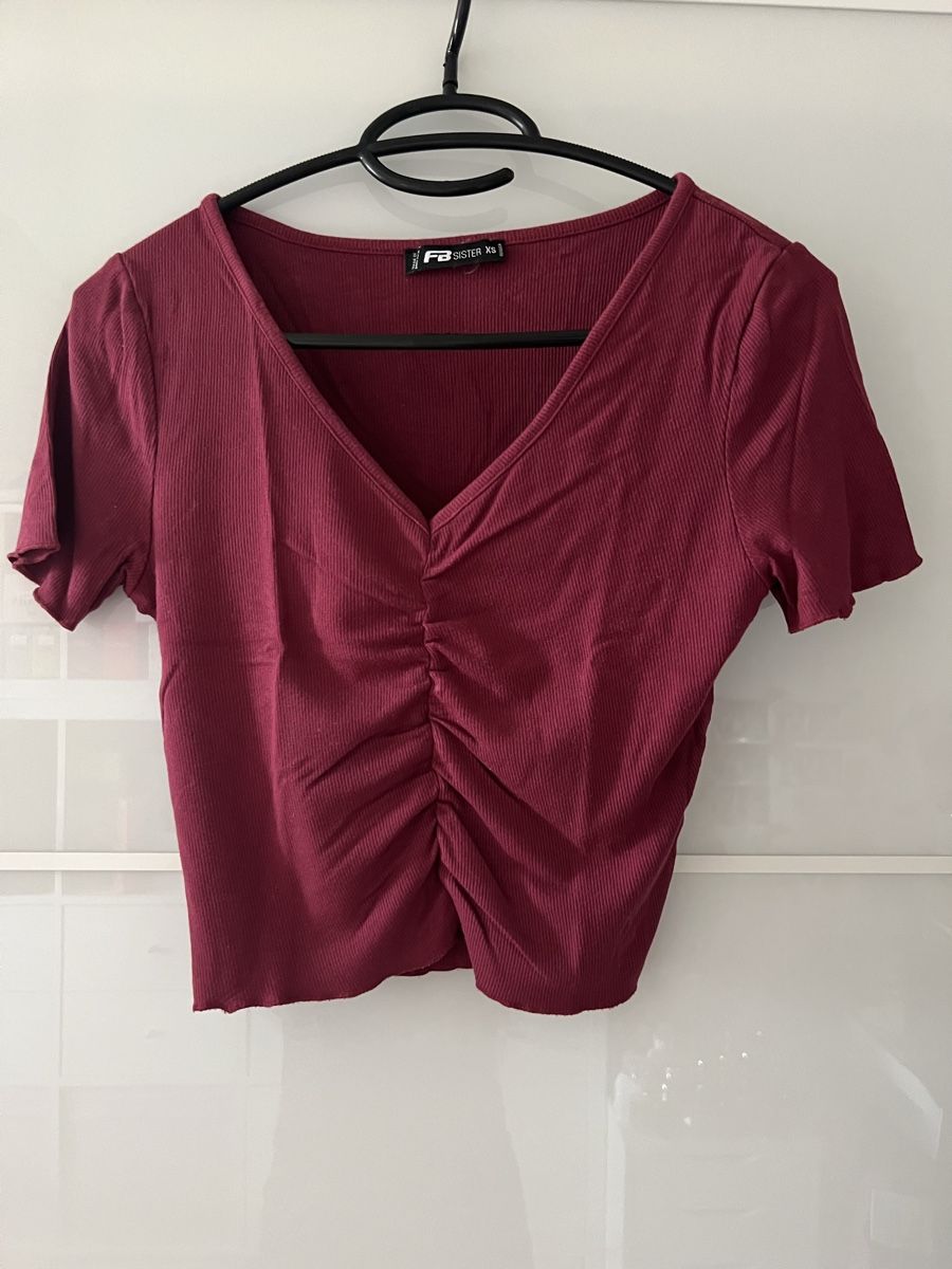 T-shirt: Shirt rot Grösse XS – Nuovo (secondo la descrizione) da Hochdorf venduto da lor_dk57