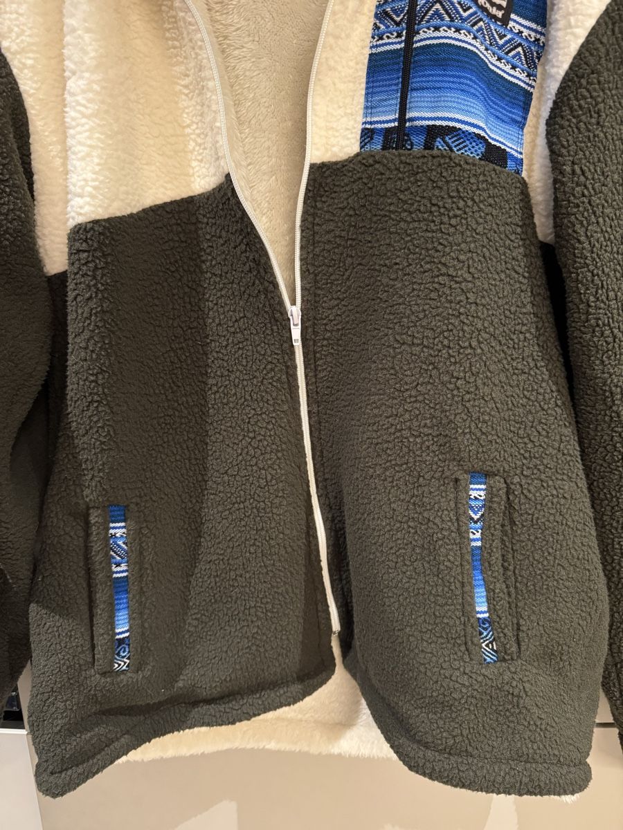 Giacche: Fleecejacke – Usato da Rümlang venduto da vla_9g7d 3
