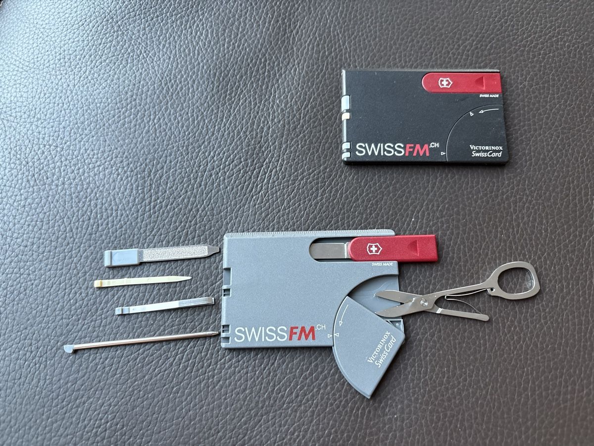 Victorinox Tutti gli attrezzi: Victorinox SwissCard Lite Multi-Tool NEU – Usato da Basel venduto da ann_7w6q