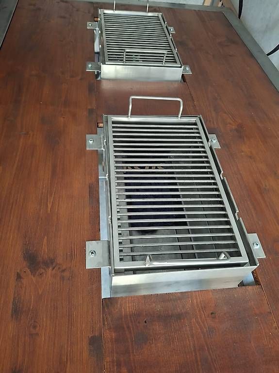 Tavoli: Stehgrilltisch mit Barhockern – Usato da Melchnau venduto da noa_k8tr 2
