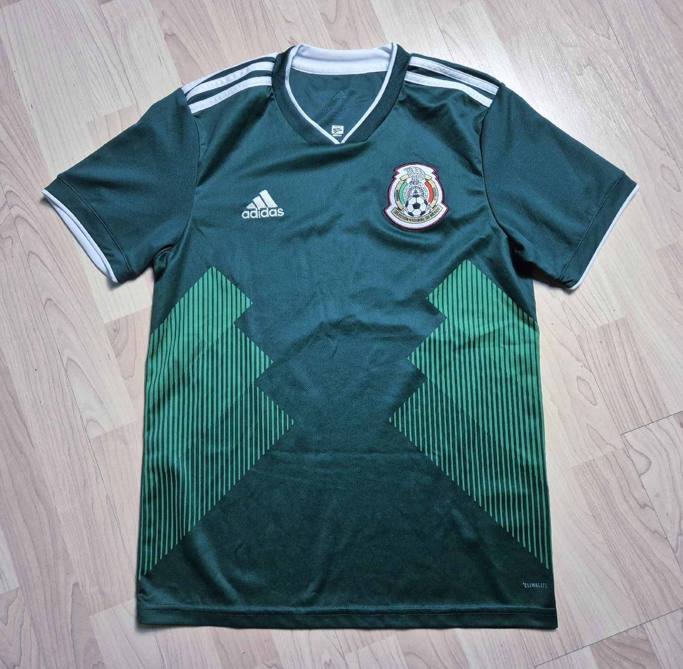 Adidas Canottiere & Pantaloni: Adidas 2018 Mexiko Trikot Grösse S – Nuovo (secondo la descrizione) da St. Gallen venduto da CaliSunshine