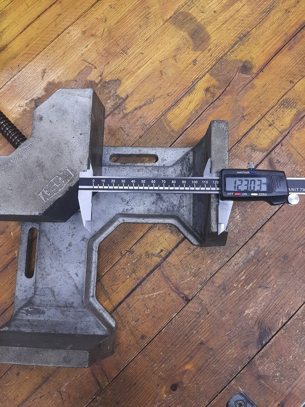 Bessey Tutti gli attrezzi: Bessey Metall Winkelspanner Max. 122mm – Usato da Eschlikon TG venduto da Freitech.2015 3