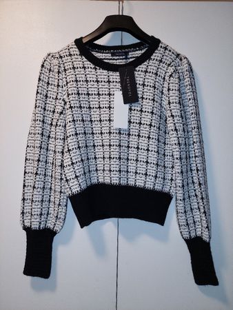 Neu! Pulli Gr.L, von Trendyol, mit silbr. Fäden, Quality A1!