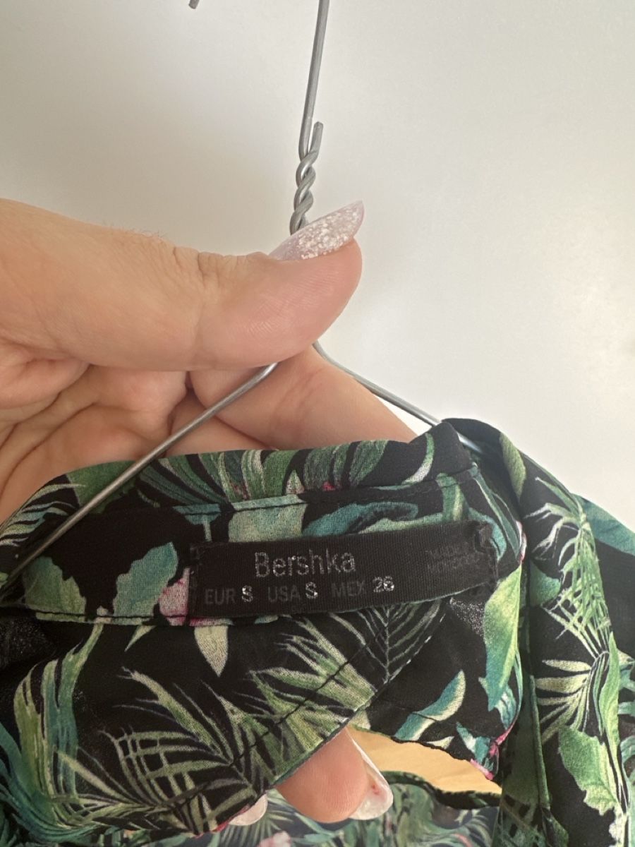 Bershka Top: Tropisches Muster-Bershka-Top Größe S  – Usato da St. Gallen venduto da adr_l9jg 3