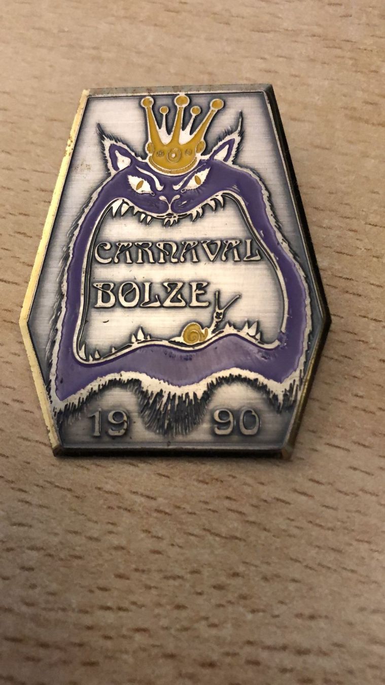 Spille & Fermagli: Vends Broche Carnaval des Bolze – Usato da Corpataux venduto da pfi_27t6
