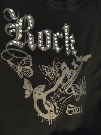 Vintage Top mit Spitze schwarz Nieten Rock Star Druck grau S