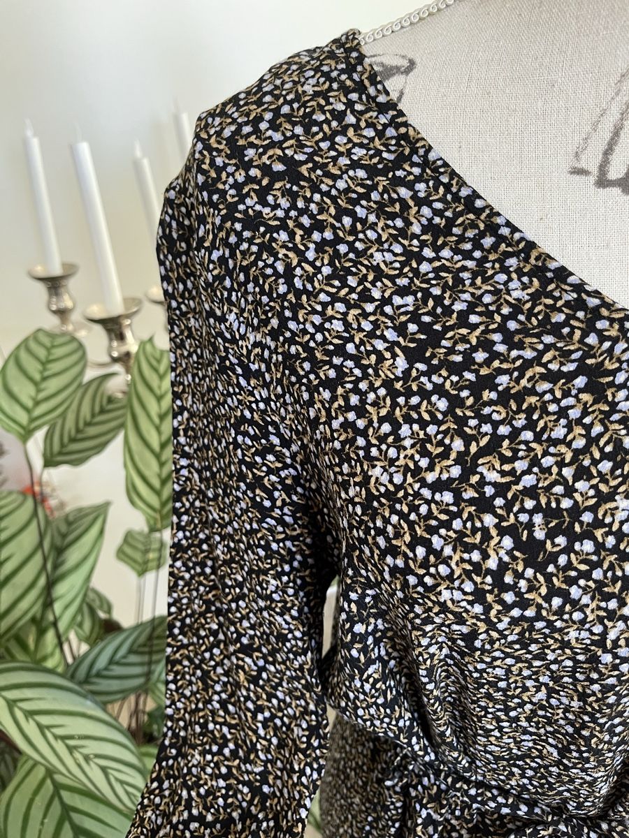 Kleider: MSCH Kleid, Blumenmuster, Gr. S, Sommer Saison – Neu (gemäss Beschreibung) aus Gockhausen von Lali013 4