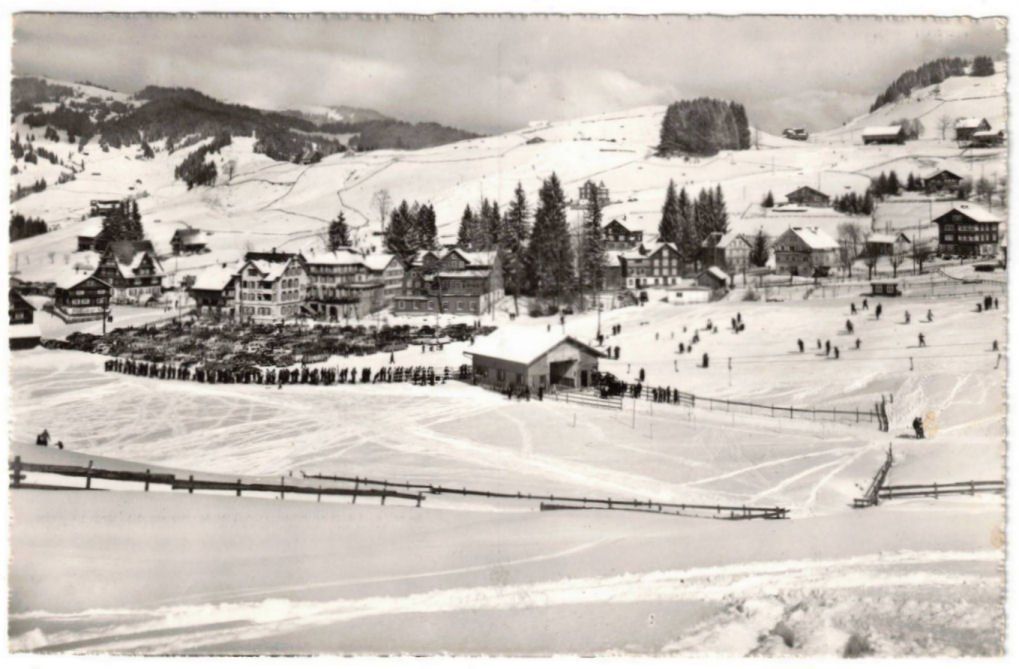 Cartoline postali: Oberiberg - Skilift – Usato da Binningen venduto da Mountainrider