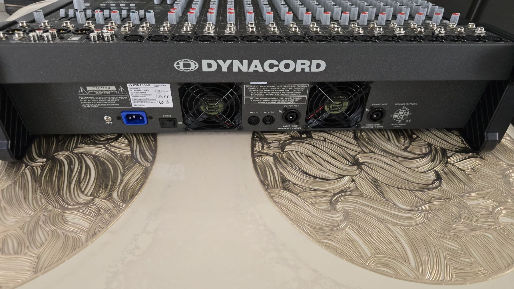 Dynacord Console di mixaggio: Dynacord PowerMate 1600-3 – Nuovo (secondo la descrizione) da melchnau venduto da lua_lrz7 4