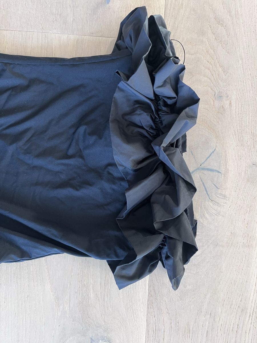 Zara Costumi da bagno & Bikini: Zara Badeanzug, Gr.S, Schwarz, Volant – Usato da Pfäffikon SZ venduto da humming-bird 1