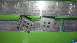 31 Stk IC PLCC Sockel 52-pol. von PreciDip