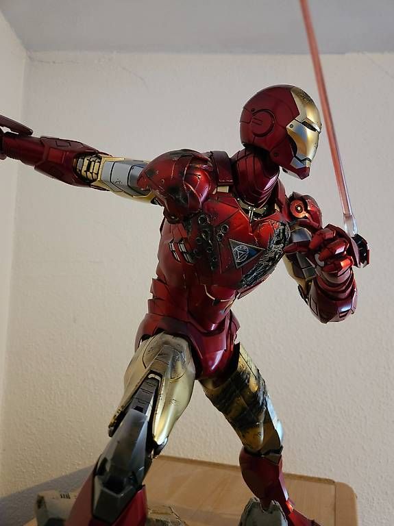 Hot Toys Figuren: Iron Man Mark III - Iron Man - 1/4 Scale Figur – Gebraucht aus Zofingen von mat_5pgg 4