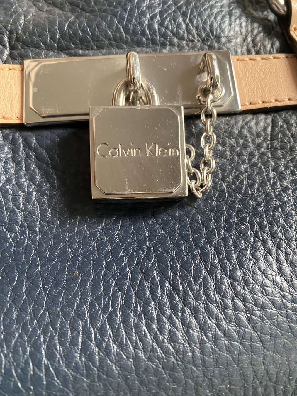 Calvin Klein Taschen für Damen: Handtasche Calvin Klein Vintage – Gebraucht aus Bern von bur_hm92 2