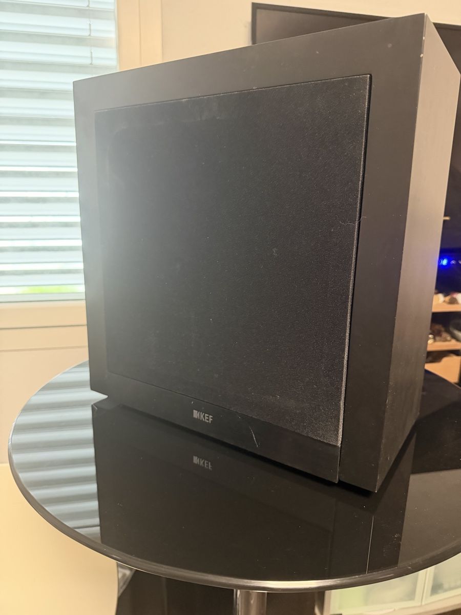 Kef Casse acustiche: KEF - T2 aktiv Subwoofer – Usato da Rottenschwil venduto da Ribarski