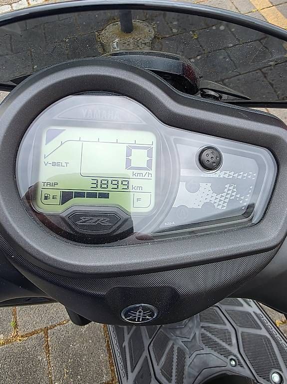 Scooter: Yamaha Rayzr 125 Roller – Usato da Holziken venduto da Muelifit 4